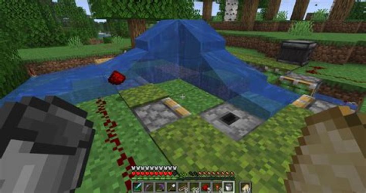 Can I alt-tab out of Minecraft without the game auto-pausing?
