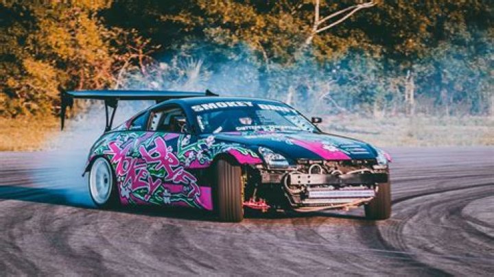 GT5: How to drift?