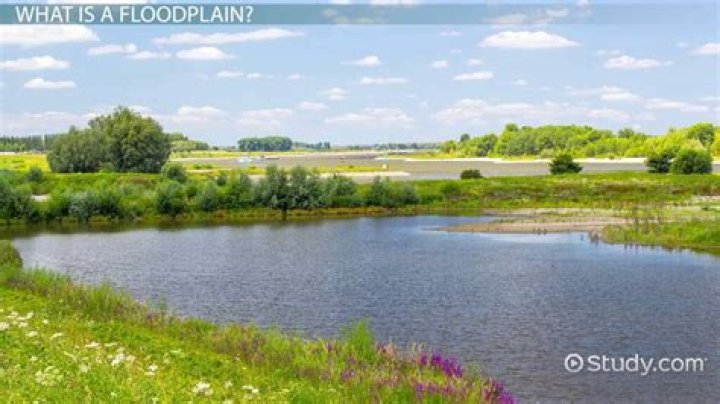 How bad is settling a city on floodplains?