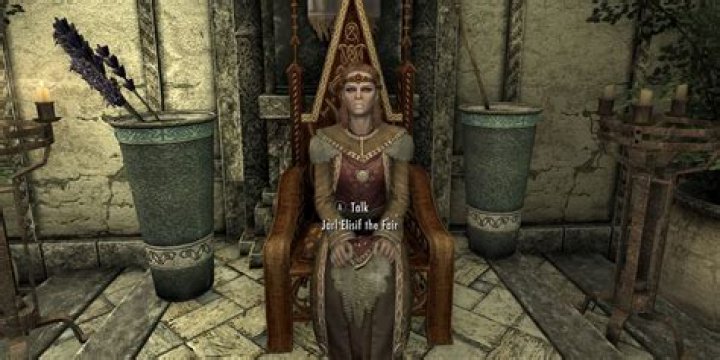 How do I leave Torygg's War Horn at the Shrine of Talos?