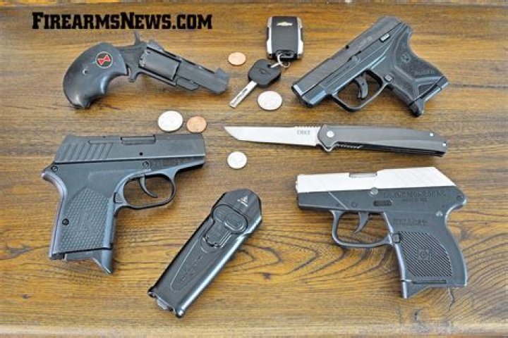 How do I setup a server so that pistols are the only guns allowed on maps?