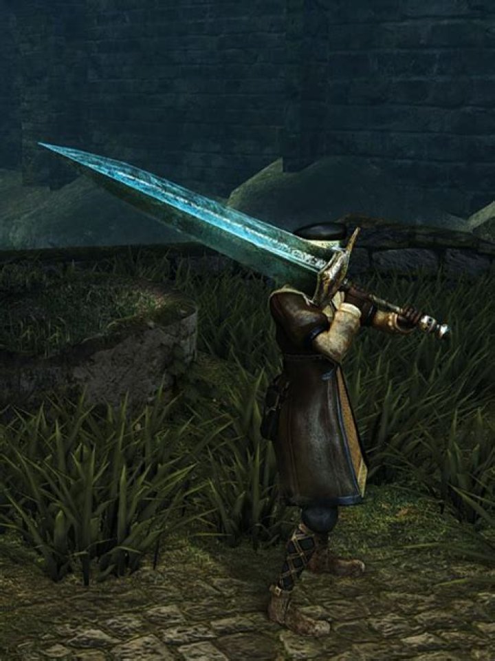 In Dark Souls, do you need a slashing weapon to cut off Seath's tail?