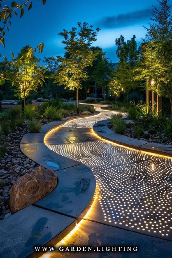 Is there any significance to the pathways and roads in Don't Starve?