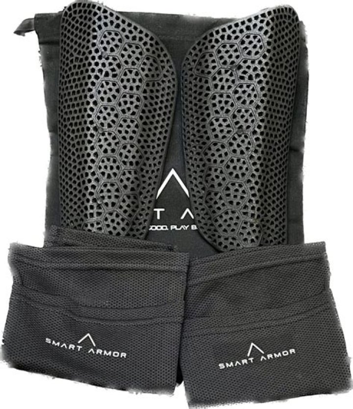 What's more efficient: lightened armor or pocketed armor?