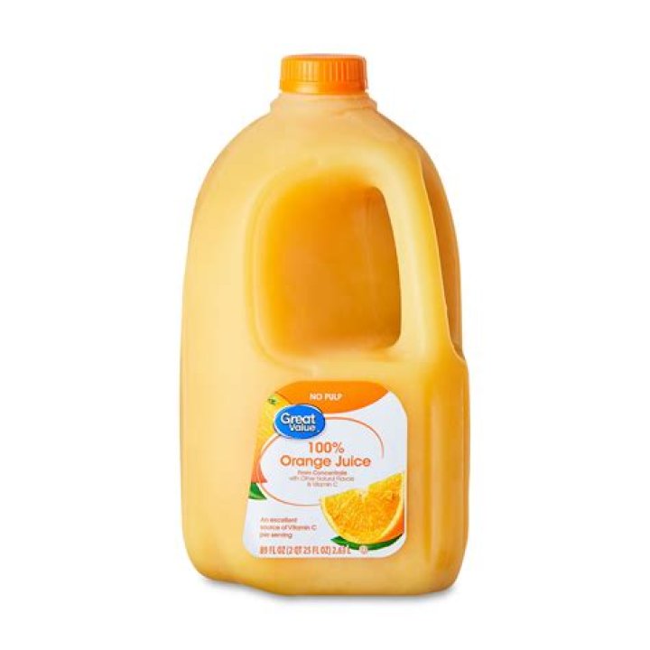 What do the spinning cards do in 100% Orange Juice?