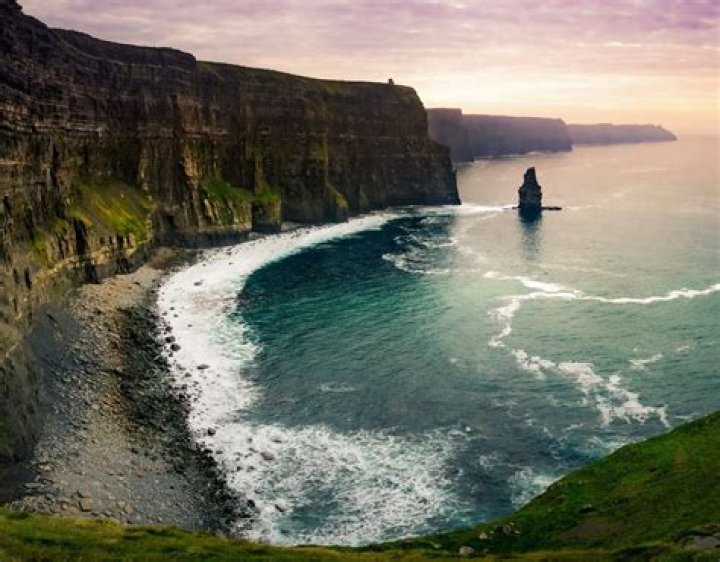 Where are the cliffs for Sagani's quest The Long Hunt?