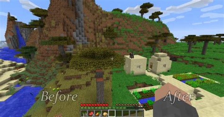 Why does Minecraft grass have different colors, and how can I make it bright colored?